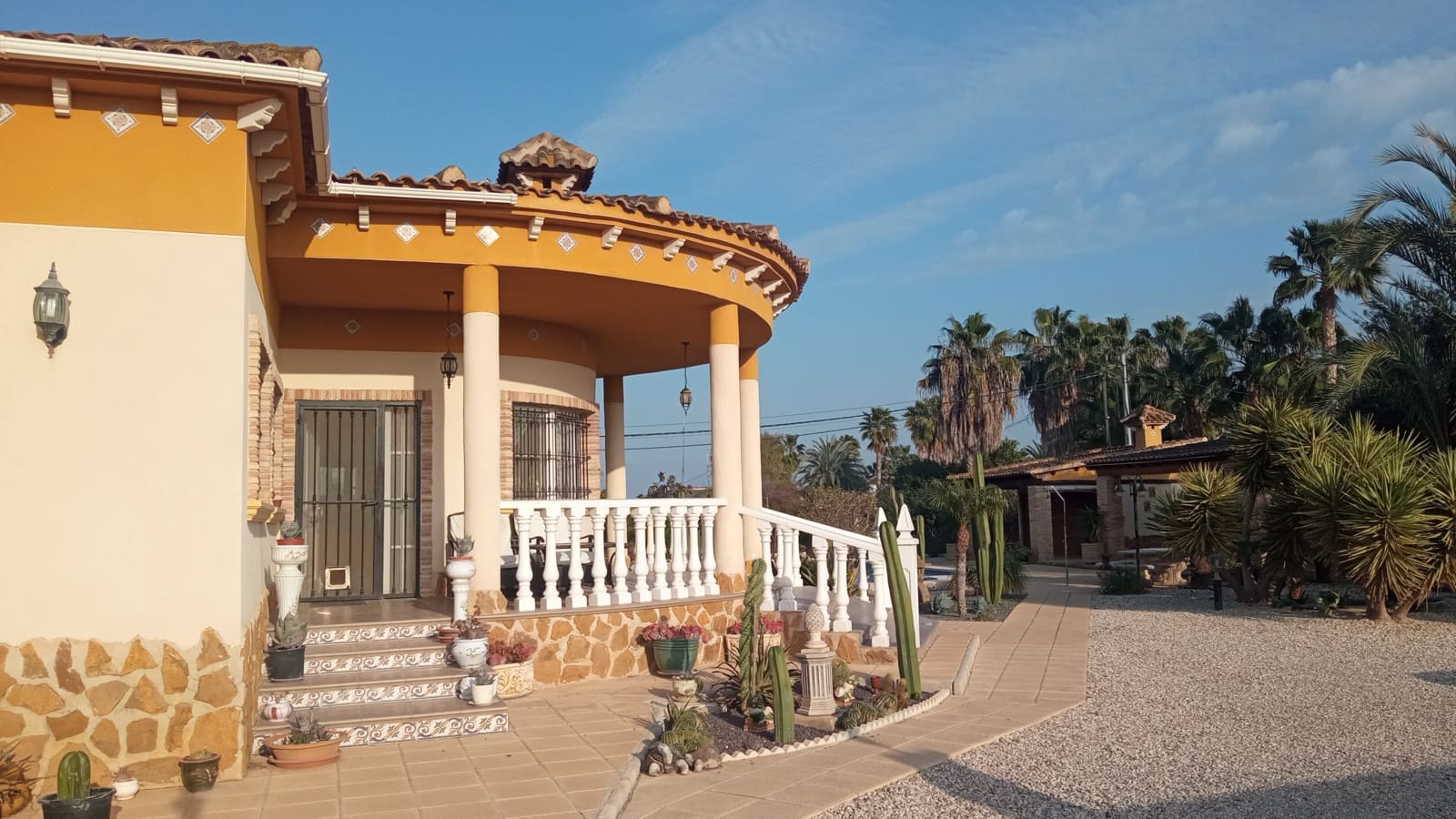 4 Zimmer Villa zu verkaufen in Catral mit Pool Garage - 389.900 € (Ref: 8902849)