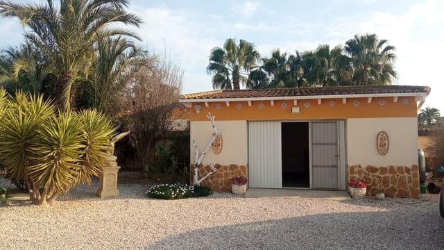 4 Zimmer Villa zu verkaufen in Catral mit Pool Garage - 389.900 € (Ref: 8902849)