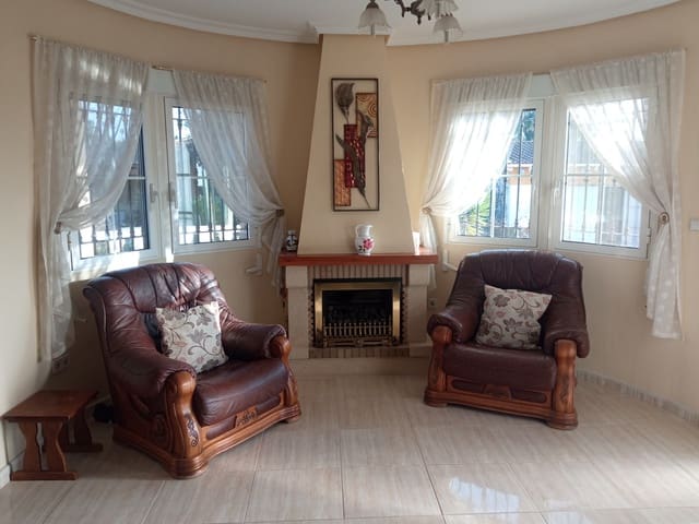 4 Zimmer Villa zu verkaufen in Catral mit Pool Garage - 389.900 € (Ref: 8902849)