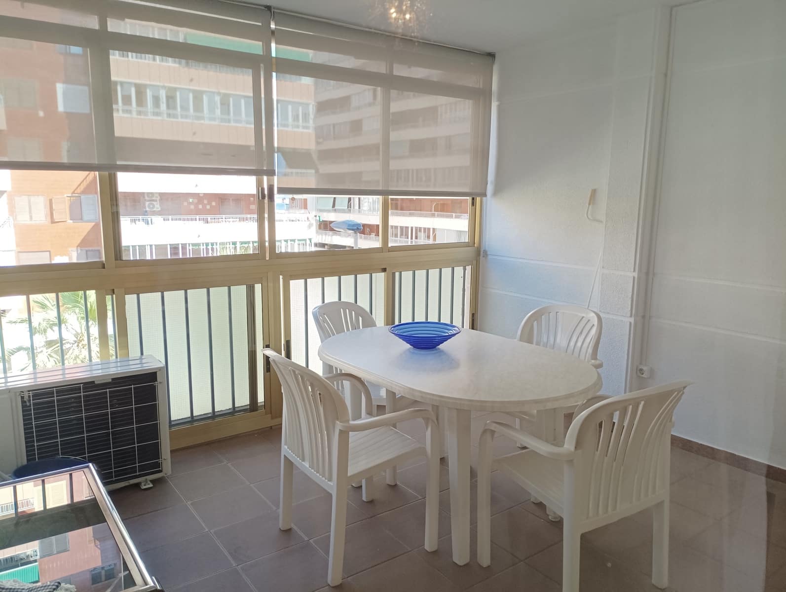 2 soveværelse Strandlejlighed til leje i Torrevieja med garage - € 1.100 (Ref: 9158367)