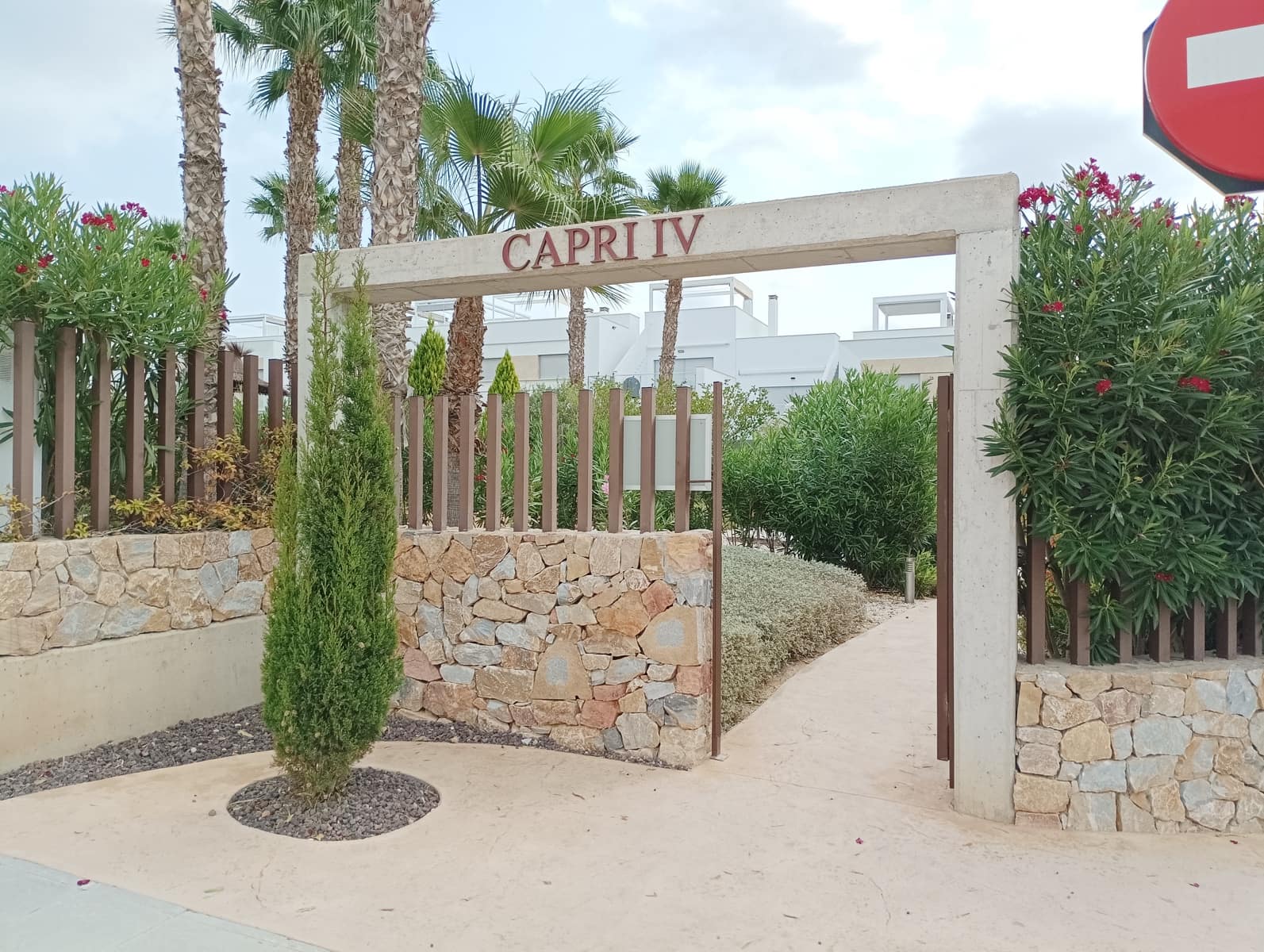 2 bedroom Apartment for sale in Orihuela with pool garage - € 229,950 (Ref: 9187995)