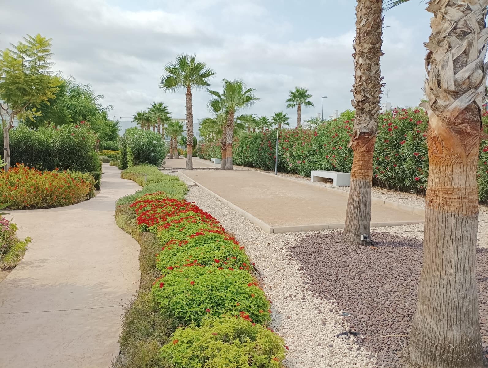 2 bedroom Apartment for sale in Orihuela with pool garage - € 229,950 (Ref: 9187995)