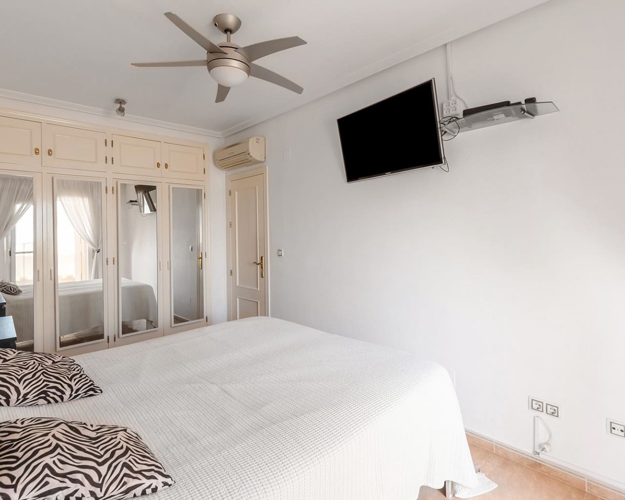 2 quarto Apartamento para venda em Orihuela Costa com piscina garagem - 299 900 € (Ref: 9288376)