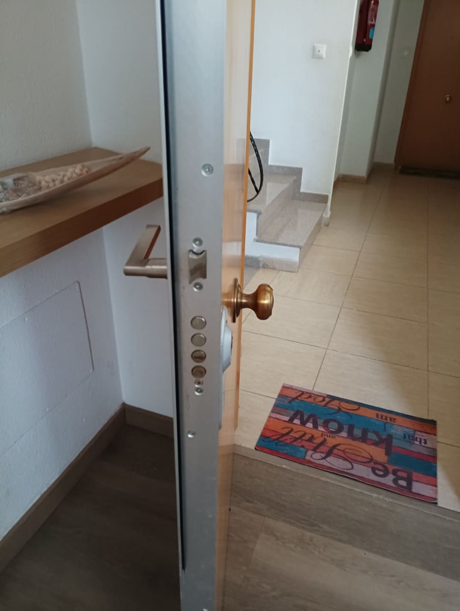 3 soverom Strandleiligheter til salgs i Torrevieja med garasje - € 169 900 (Ref: 9288379)