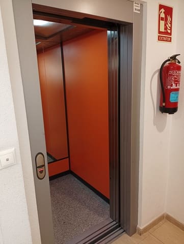 3 Zimmer Strandapartment zu verkaufen in Torrevieja mit Garage - 169.900 € (Ref: 9288379)