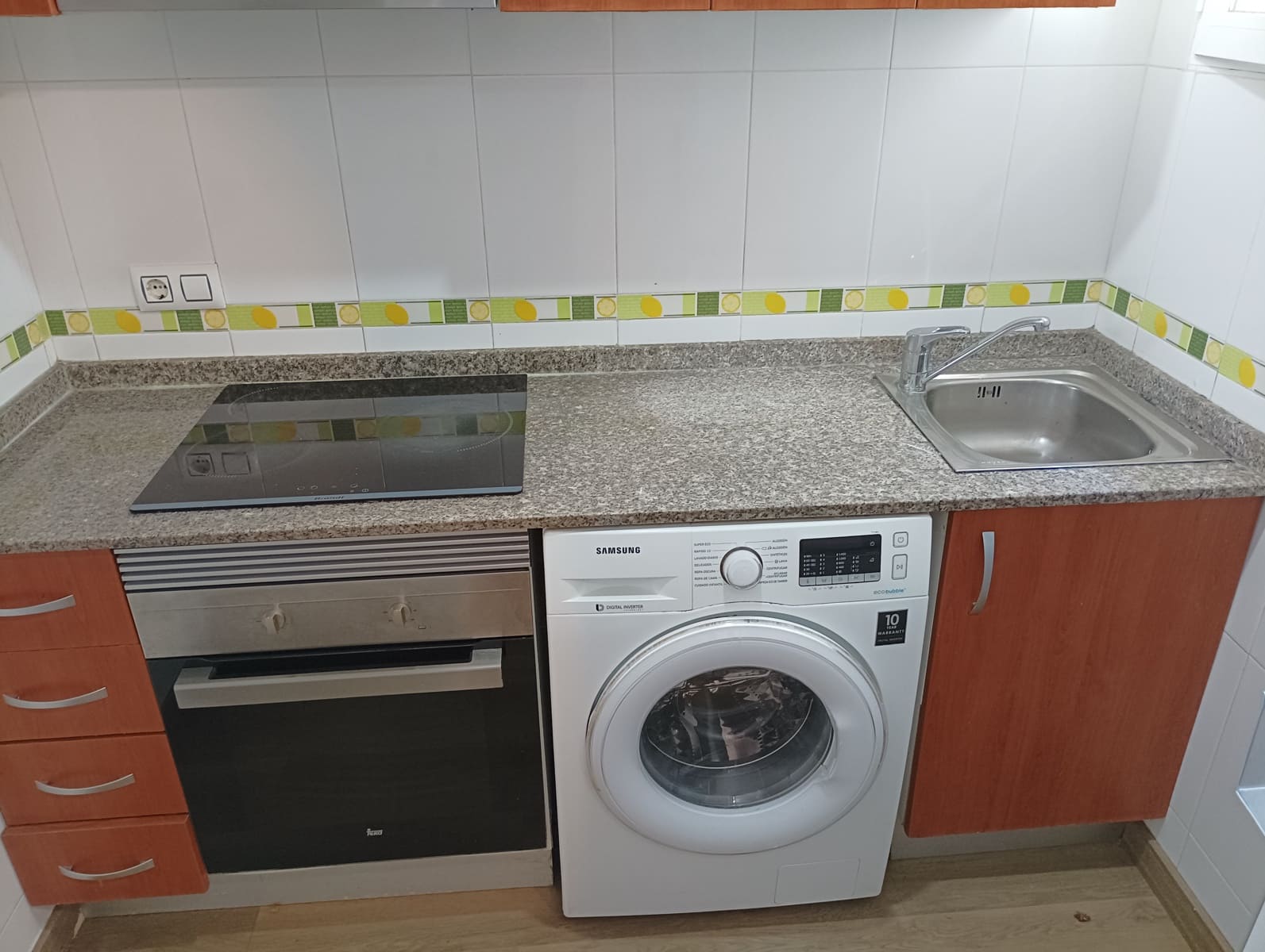 3 soverom Strandleiligheter til salgs i Torrevieja med garasje - € 169 900 (Ref: 9288379)