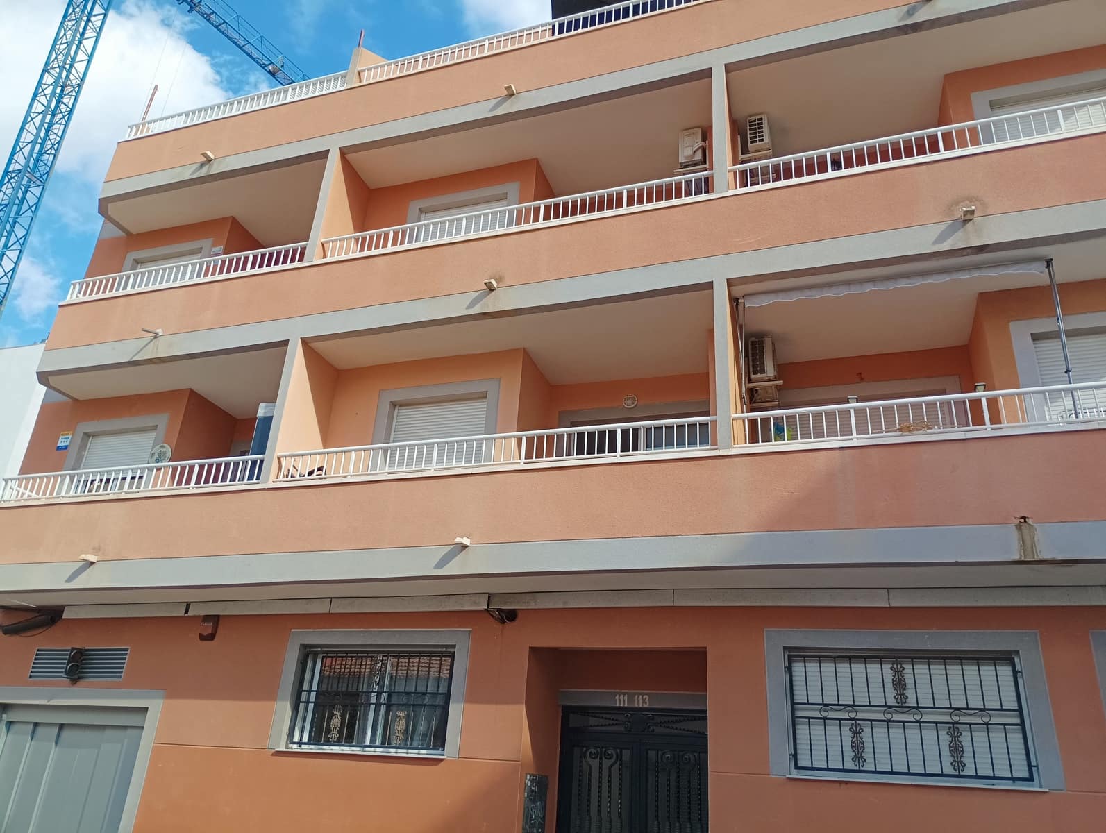 3 soverom Strandleiligheter til salgs i Torrevieja med garasje - € 169 900 (Ref: 9288379)