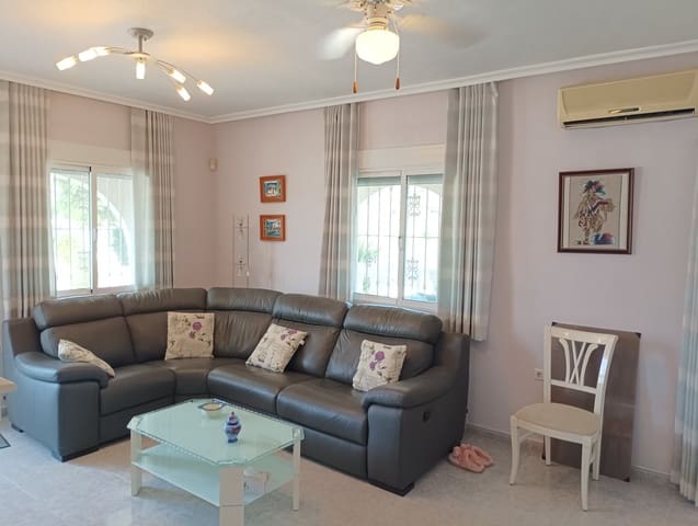 3 sypialnia Willa na sprzedaż w Catral z basenem garażem - 329 900 € (Ref: 9418790)