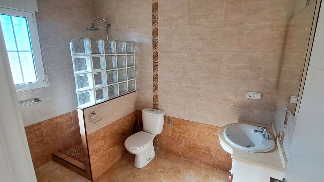 5 soverom Villa til leie i Catral - € 1 600 (Ref: 9426672)