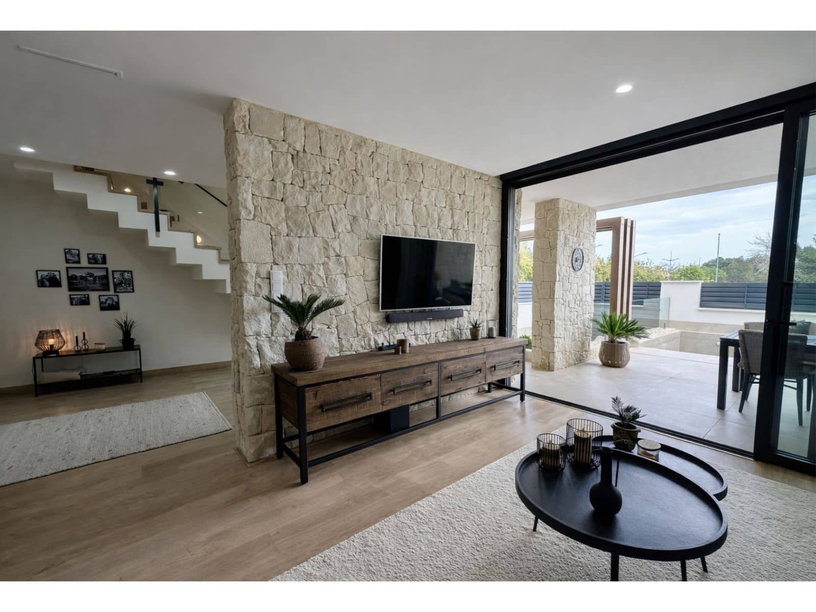 3 soveværelse Rækkehus til salg i Dolores med swimmingpool garage - € 349.990 (Ref: 9508008)