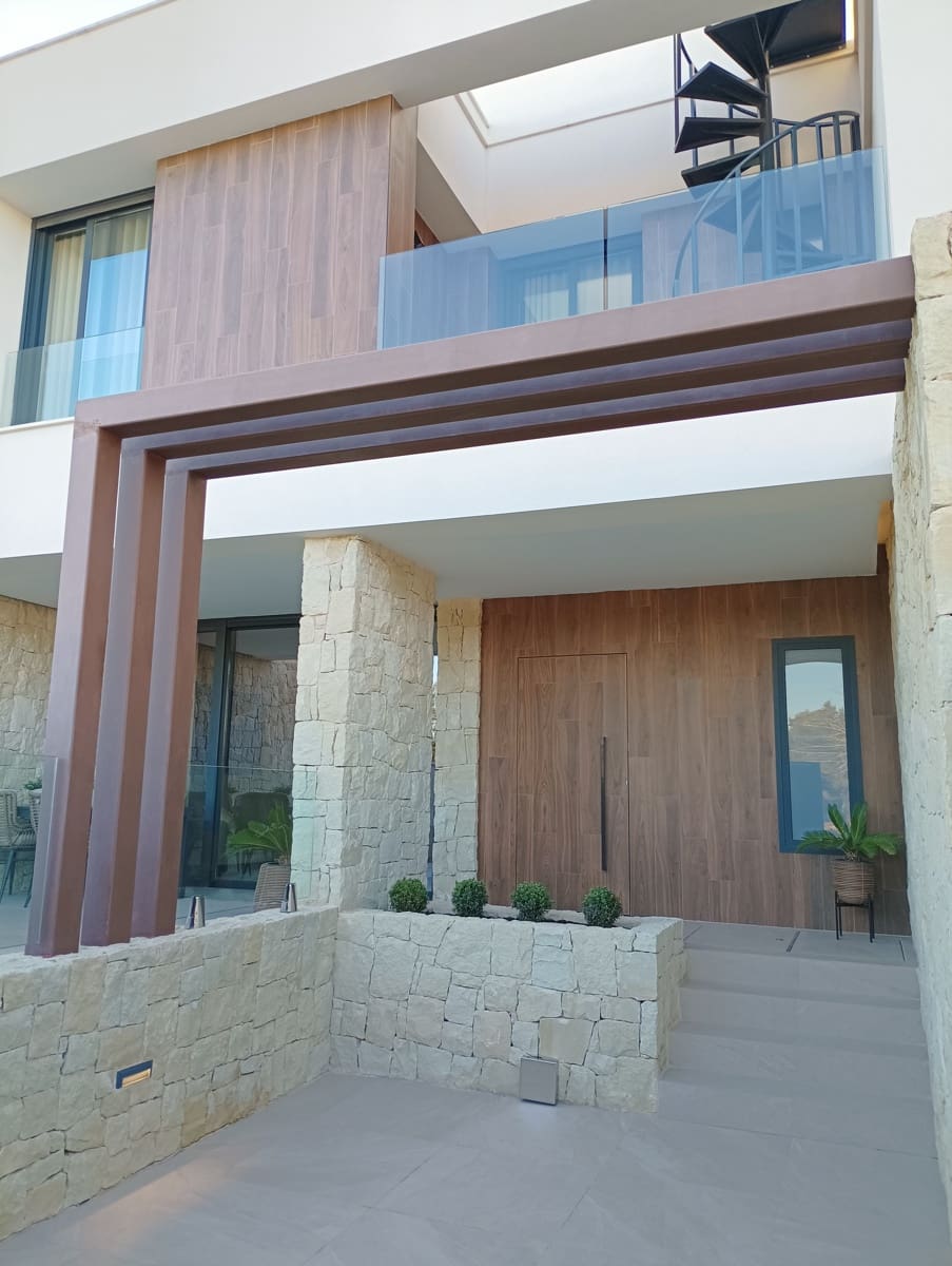 3 soveværelse Rækkehus til salg i Dolores med swimmingpool garage - € 349.990 (Ref: 9508008)