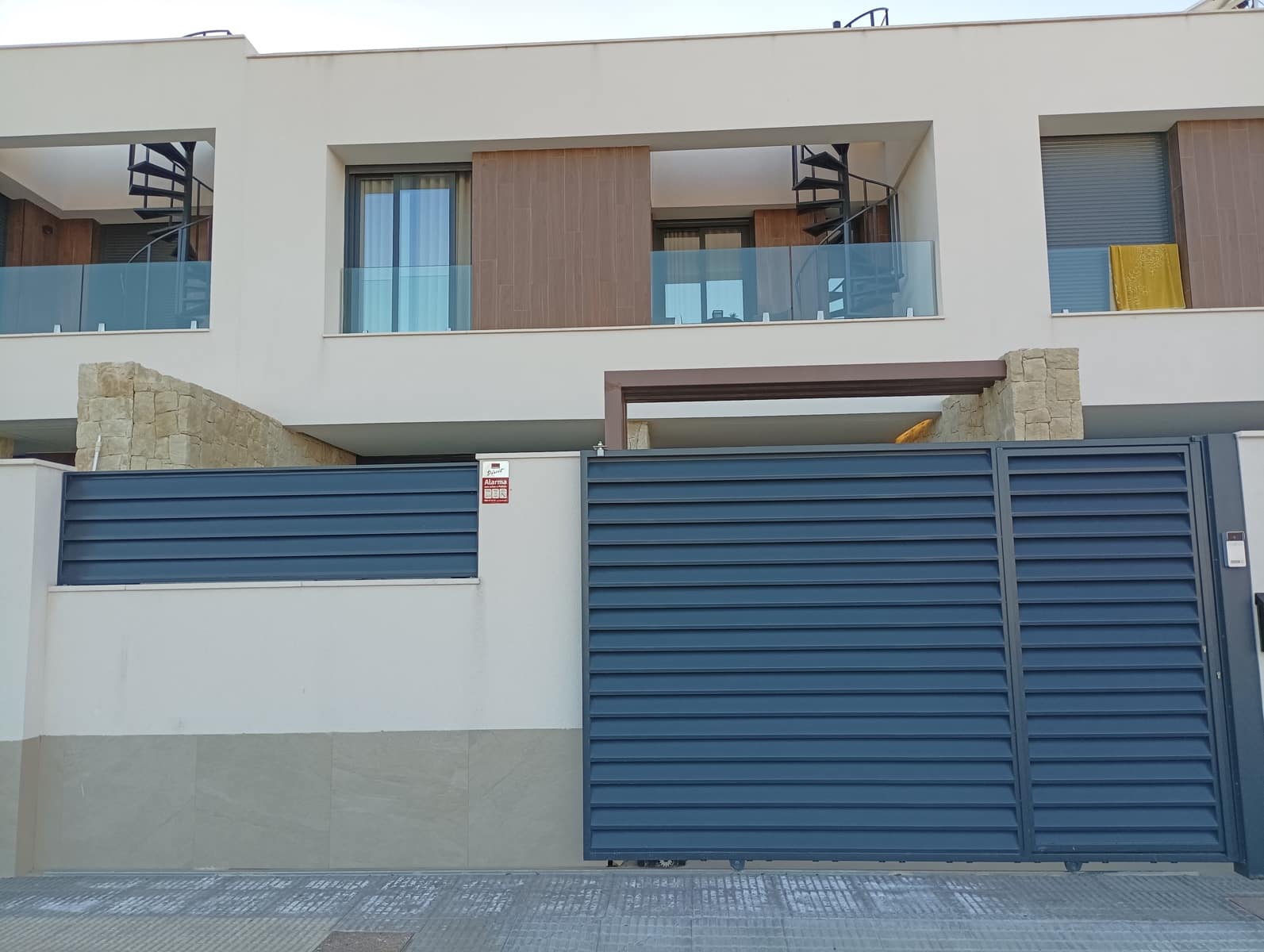 3 soveværelse Rækkehus til salg i Dolores med swimmingpool garage - € 349.990 (Ref: 9508008)