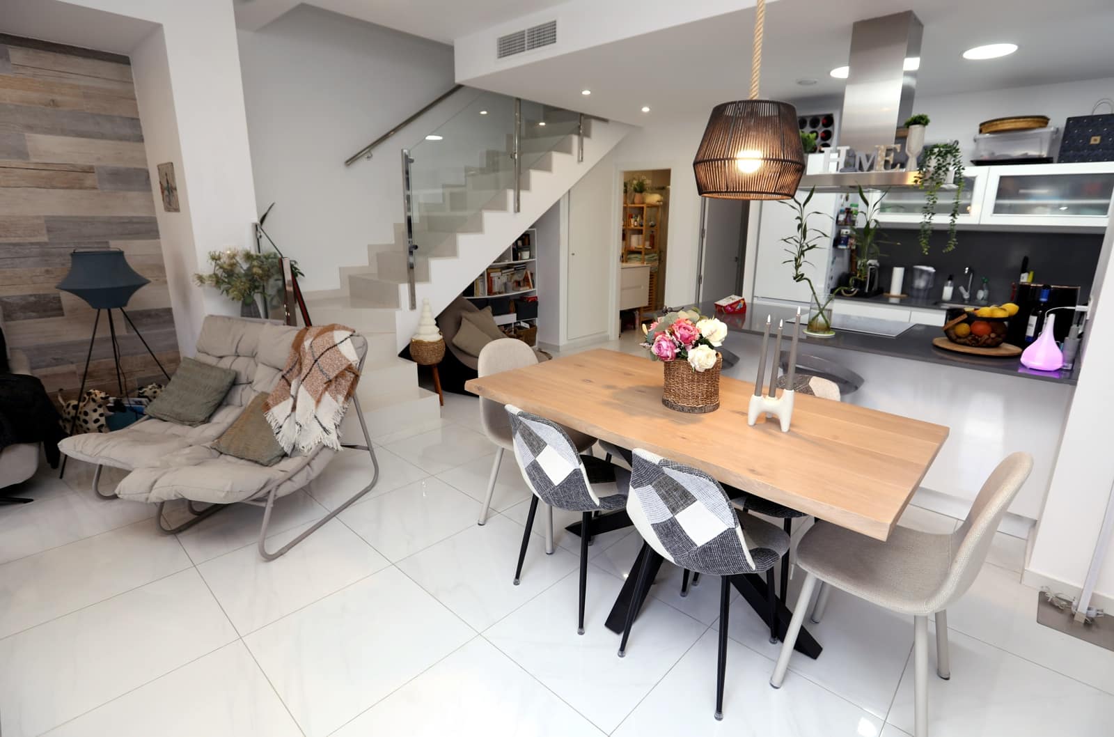 Chalet de 3 habitaciones en Benijófar en venta con piscina garaje - 359.990 € (Ref: 9557367)