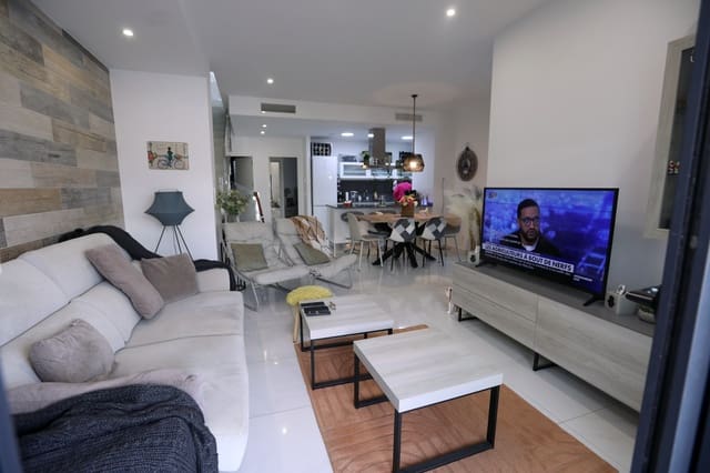 3 makuuhuone Huvila myytävänä paikassa Benijófar mukana uima-altaan 
autotalli - 359 990 € (Ref: 9557367)