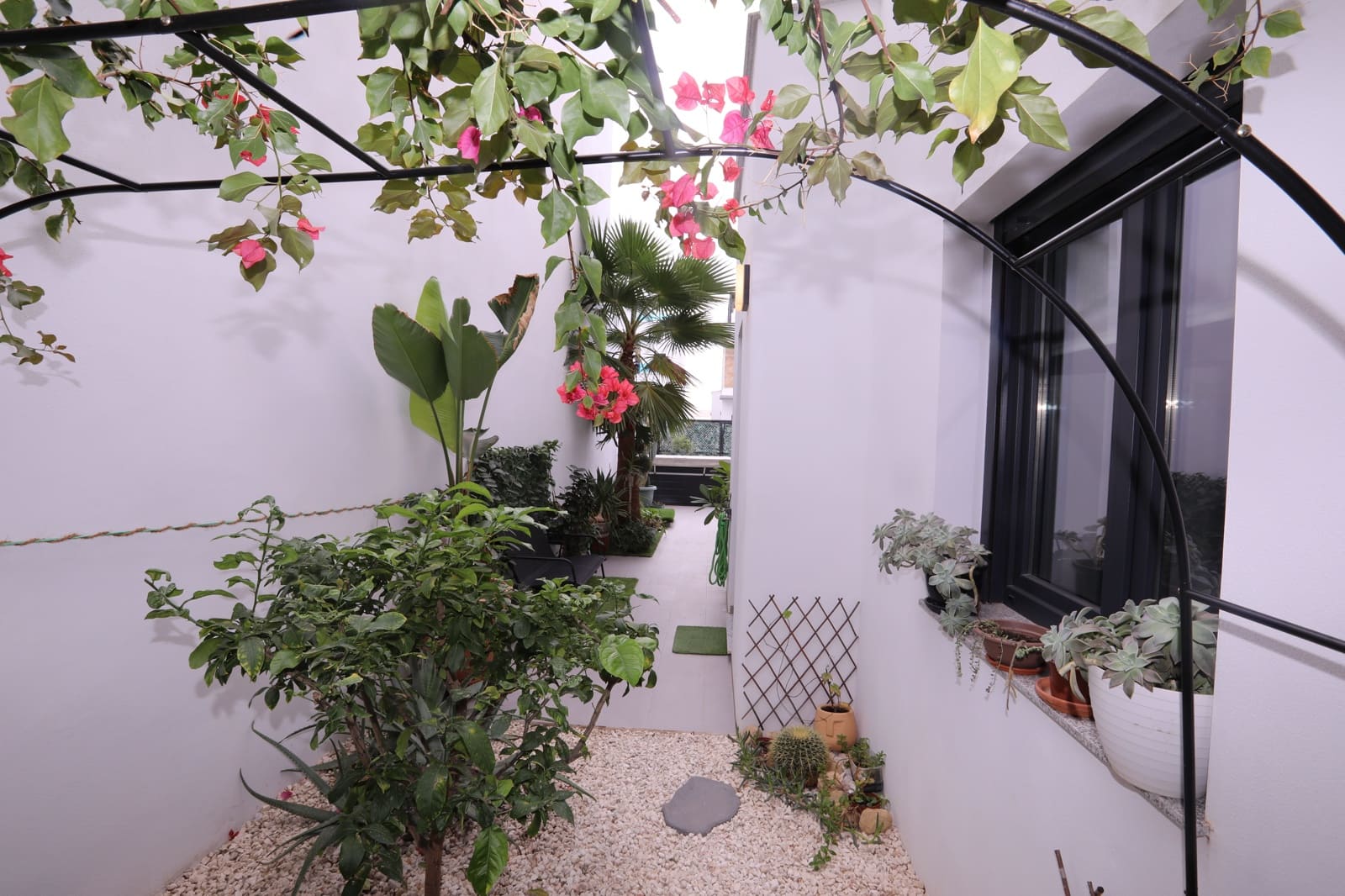 Chalet de 3 habitaciones en Benijófar en venta con piscina garaje - 359.990 € (Ref: 9557367)