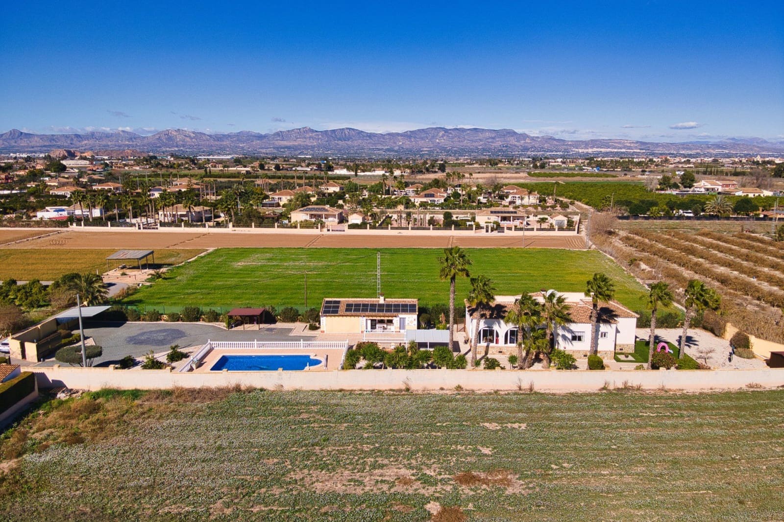 4 Zimmer Villa zu verkaufen in Catral mit Pool Garage - 369.000 € (Ref: 9730400)