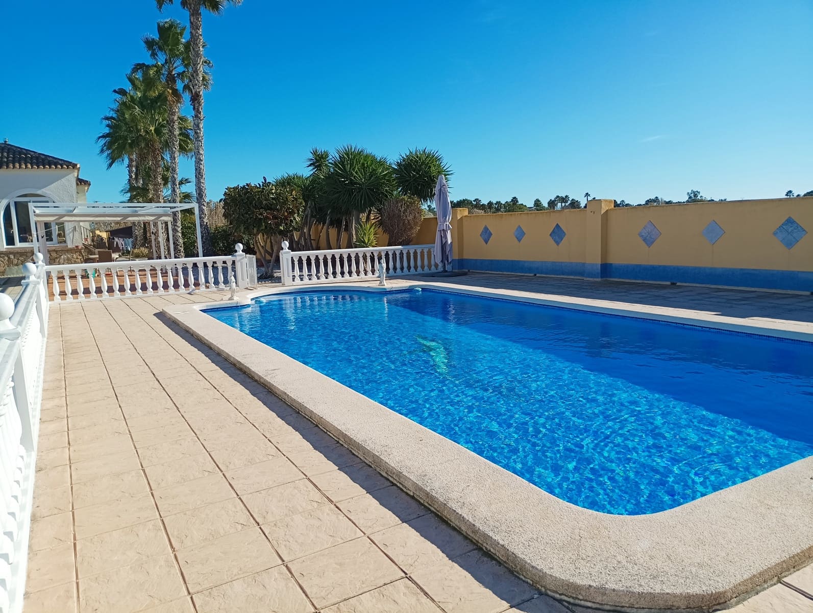 4 Zimmer Villa zu verkaufen in Catral mit Pool Garage - 369.000 € (Ref: 9730400)