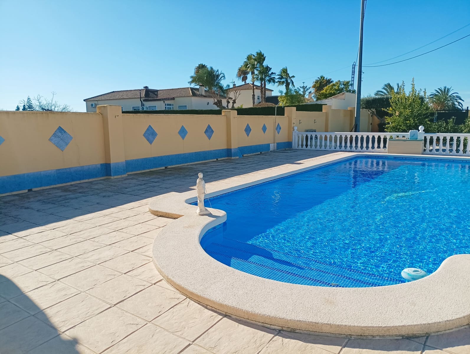 4 Zimmer Villa zu verkaufen in Catral mit Pool Garage - 369.000 € (Ref: 9730400)