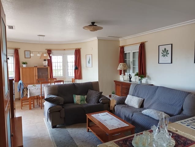 4 Zimmer Villa zu verkaufen in Catral mit Pool Garage - 369.000 € (Ref: 9833177)
