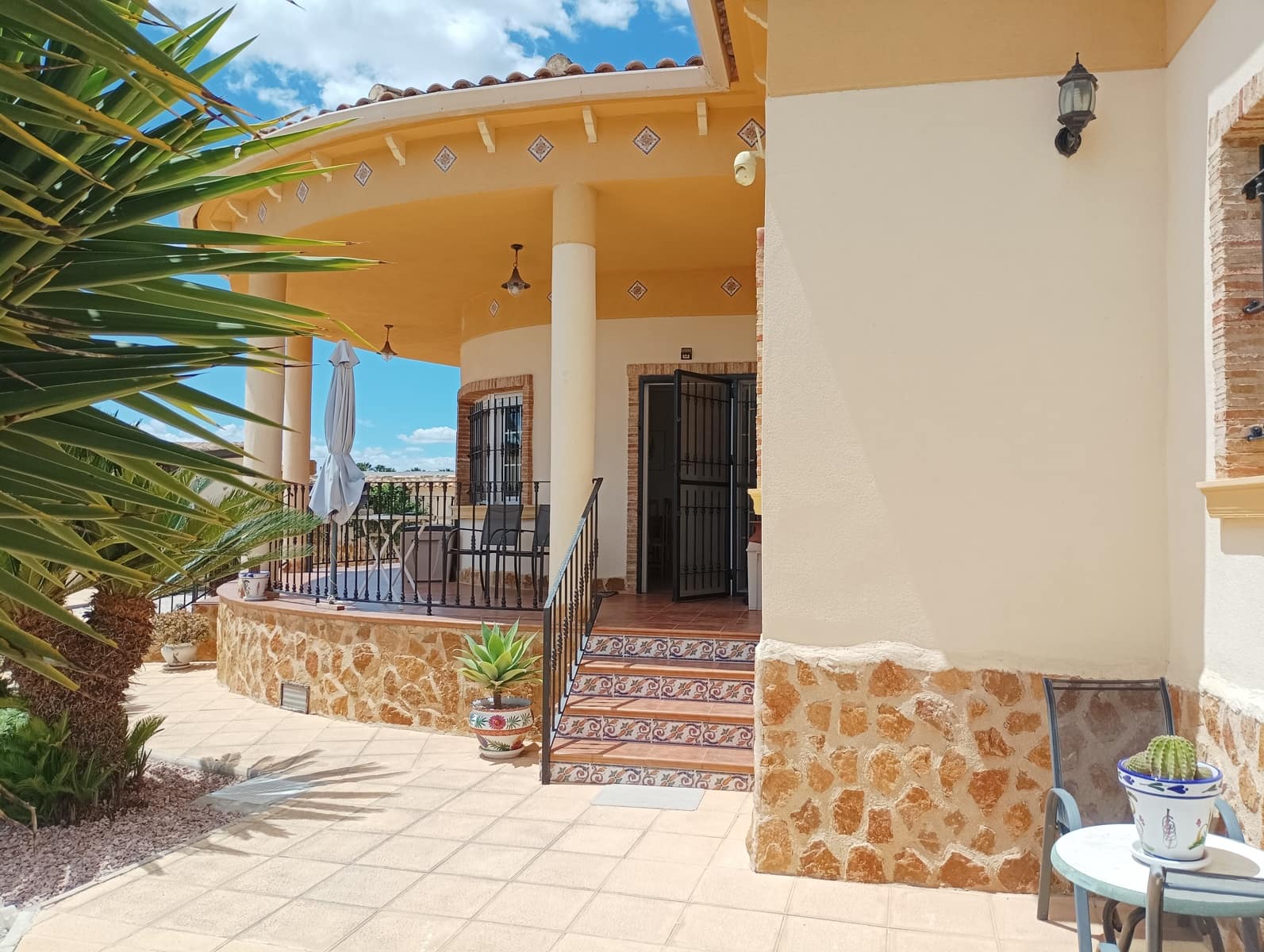 4 Zimmer Villa zu verkaufen in Catral mit Pool Garage - 369.000 € (Ref: 9833177)