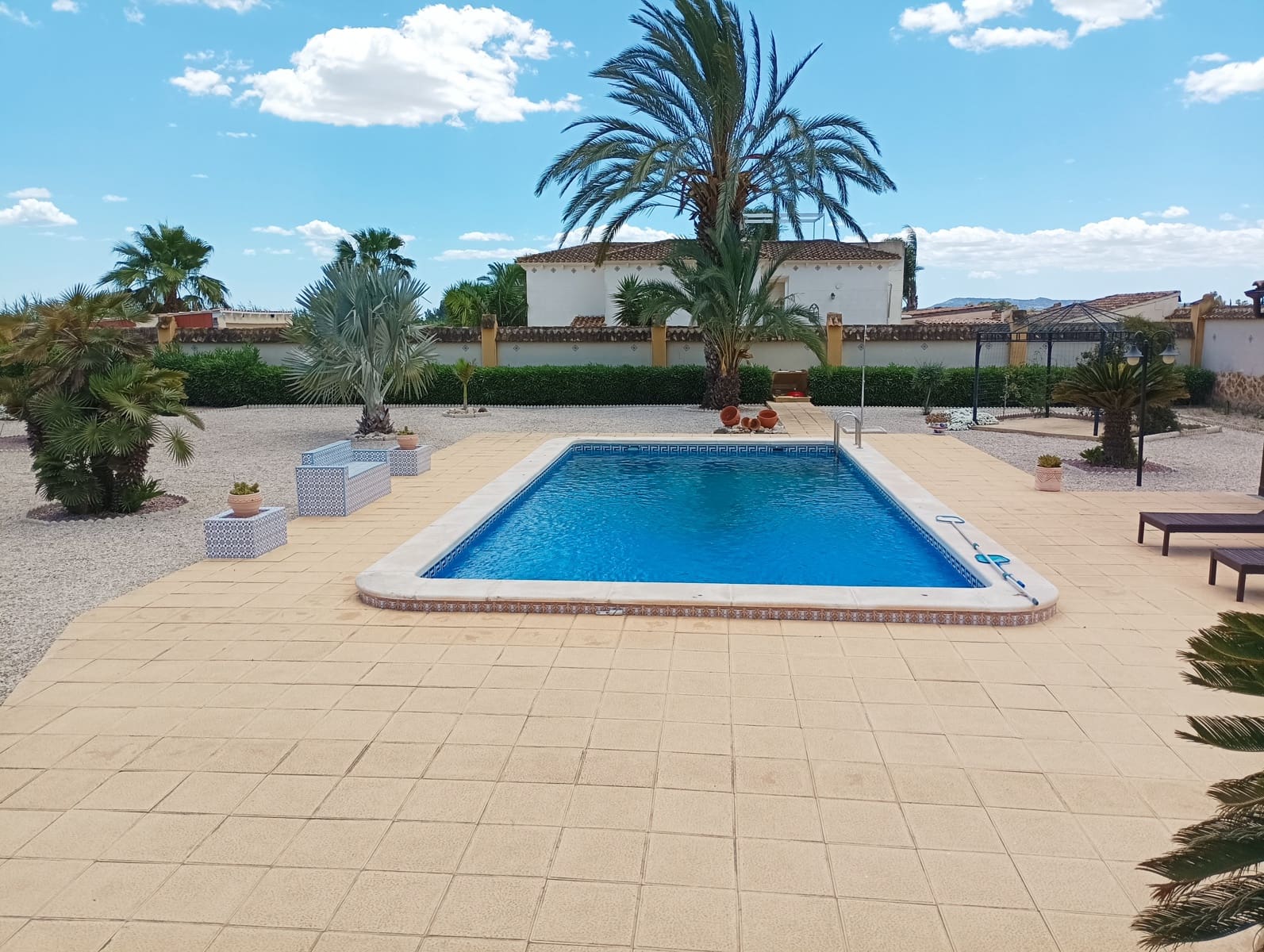 4 Zimmer Villa zu verkaufen in Catral mit Pool Garage - 369.000 € (Ref: 9833177)
