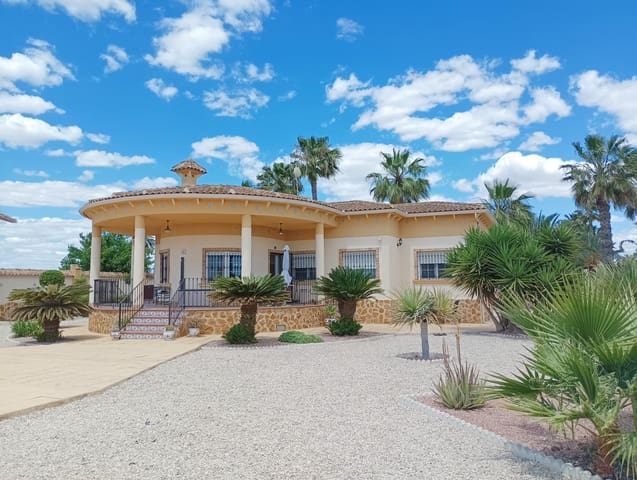 4 Zimmer Villa zu verkaufen in Catral mit Pool Garage - 369.000 € (Ref: 9833177)