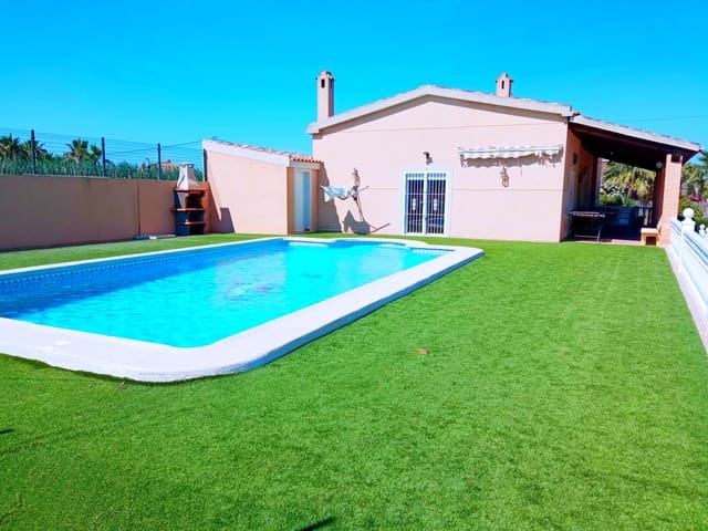 3 soveværelse Villa til salg i Catral med swimmingpool garage - € 390.900 (Ref: 9844601)