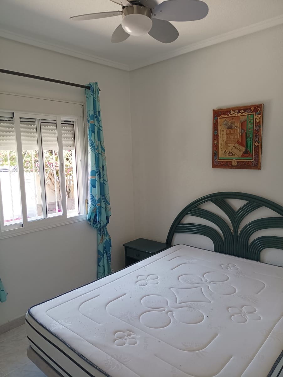 Pareado de 3 habitaciones en Ciudad Quesada en venta con piscina garaje - 245.000 € (Ref: 9880531)