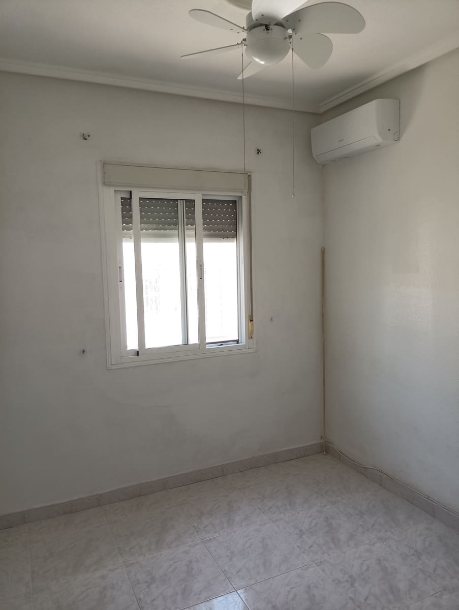 Pareado de 3 habitaciones en Ciudad Quesada en venta con piscina garaje - 245.000 € (Ref: 9880531)