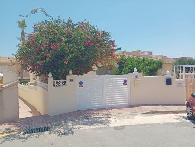 Pareado de 3 habitaciones en Ciudad Quesada, Rojales en venta con piscina garaje - 245.000 € (Ref: 9880531)