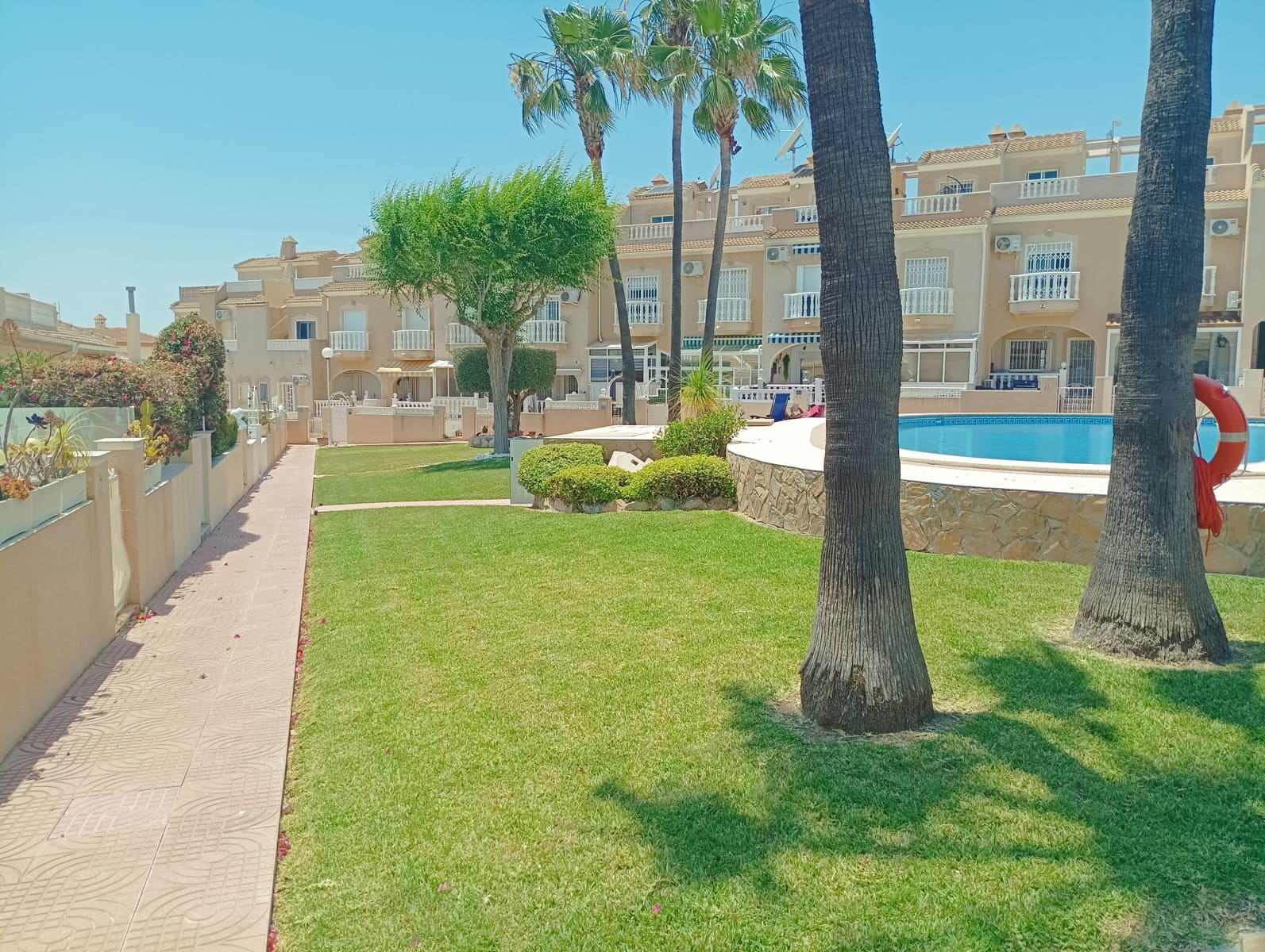 Pareado de 3 habitaciones en Ciudad Quesada en venta con piscina garaje - 245.000 € (Ref: 9880531)
