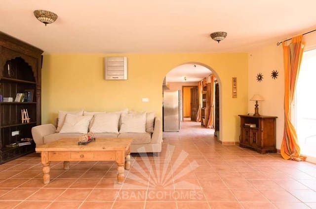 6 sovrum Villa till salu i Busot med pool garage - 595 000 € (Ref: 6517464)