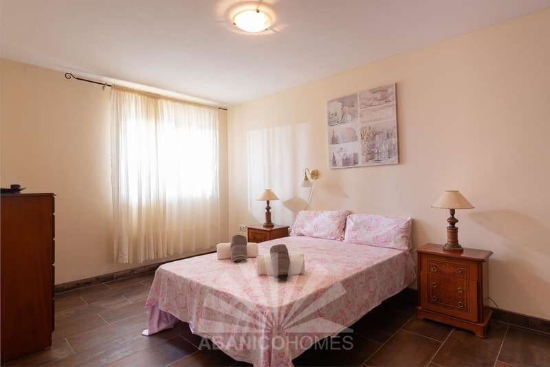 6 sovrum Villa till salu i Busot med pool garage - 595 000 € (Ref: 6517464)