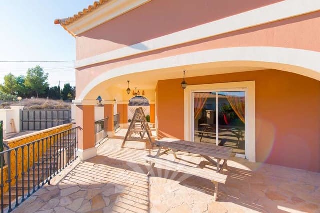 6 sovrum Villa till salu i Busot med pool garage - 595 000 € (Ref: 6517464)