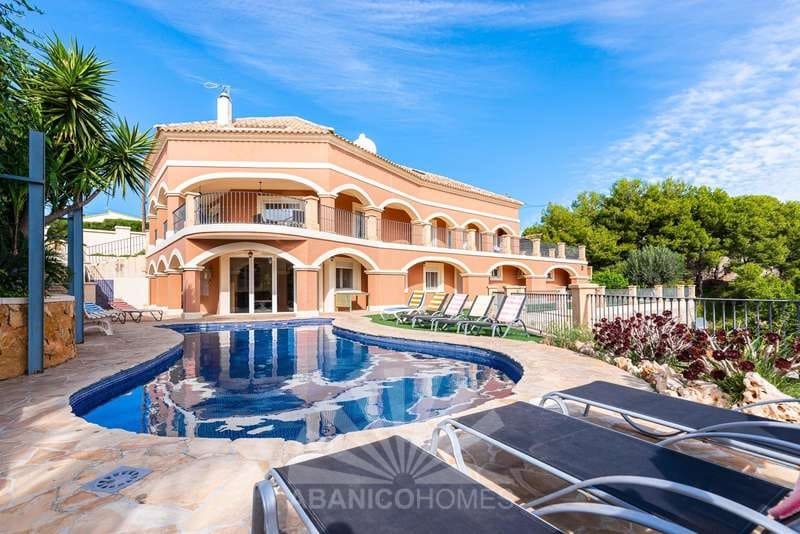 6 sovrum Villa till salu i Busot med pool garage - 595 000 € (Ref: 6517464)
