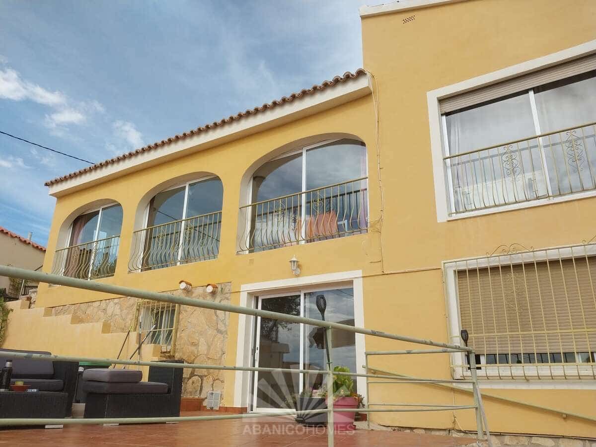 6 soveværelse Villa til salg i La Nucia med swimmingpool garage - € 549.000 (Ref: 7853279)