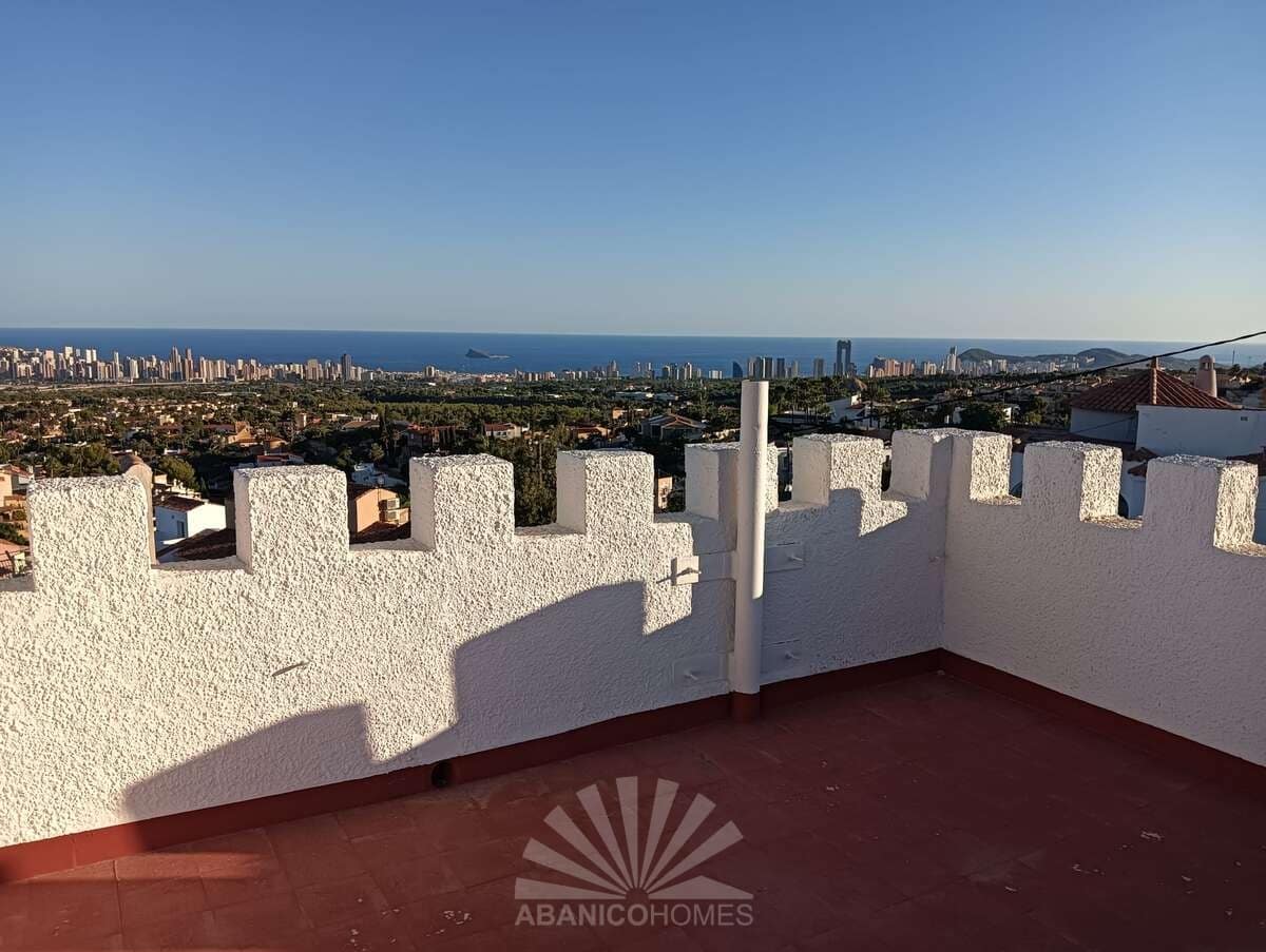 6 soveværelse Villa til salg i La Nucia med swimmingpool garage - € 549.000 (Ref: 7853279)