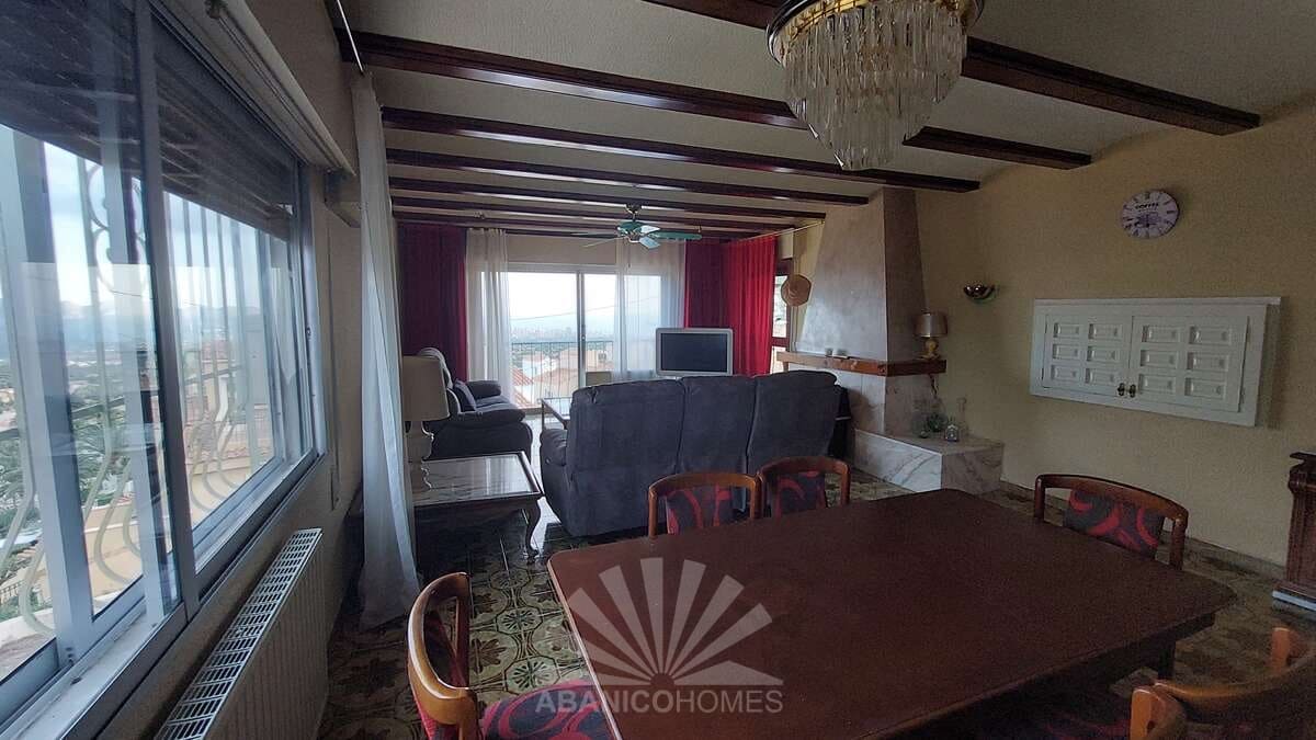 6 soveværelse Villa til salg i La Nucia med swimmingpool garage - € 549.000 (Ref: 7853279)