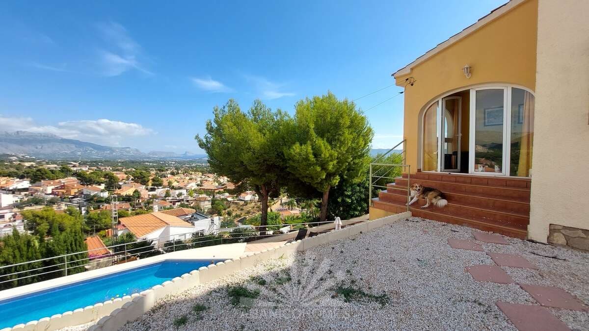 6 soveværelse Villa til salg i La Nucia med swimmingpool garage - € 549.000 (Ref: 7853279)