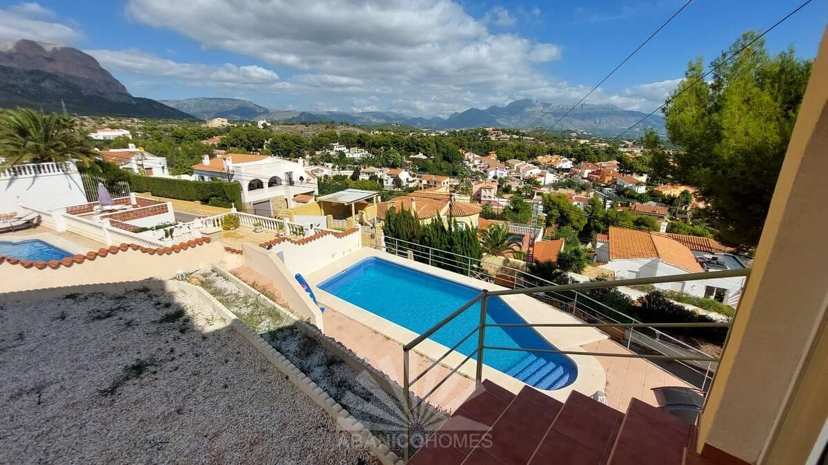 6 soveværelse Villa til salg i La Nucia med swimmingpool garage - € 549.000 (Ref: 7853279)