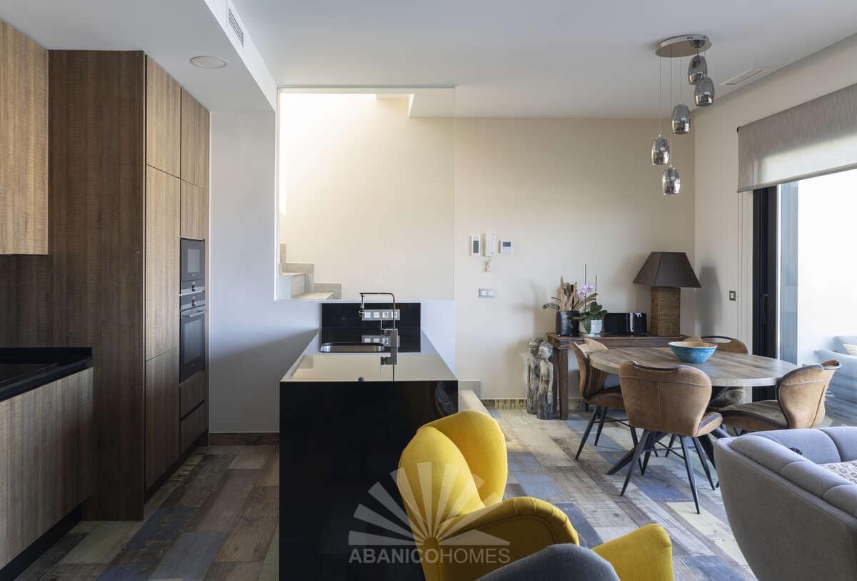 3 chambre Maison de Ville à vendre à Finestrat avec piscine garage - 585 000 € (Ref: 8386203)