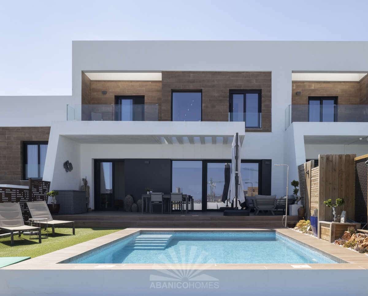 3 chambre Maison de Ville à vendre à Finestrat avec piscine garage - 585 000 € (Ref: 8386203)