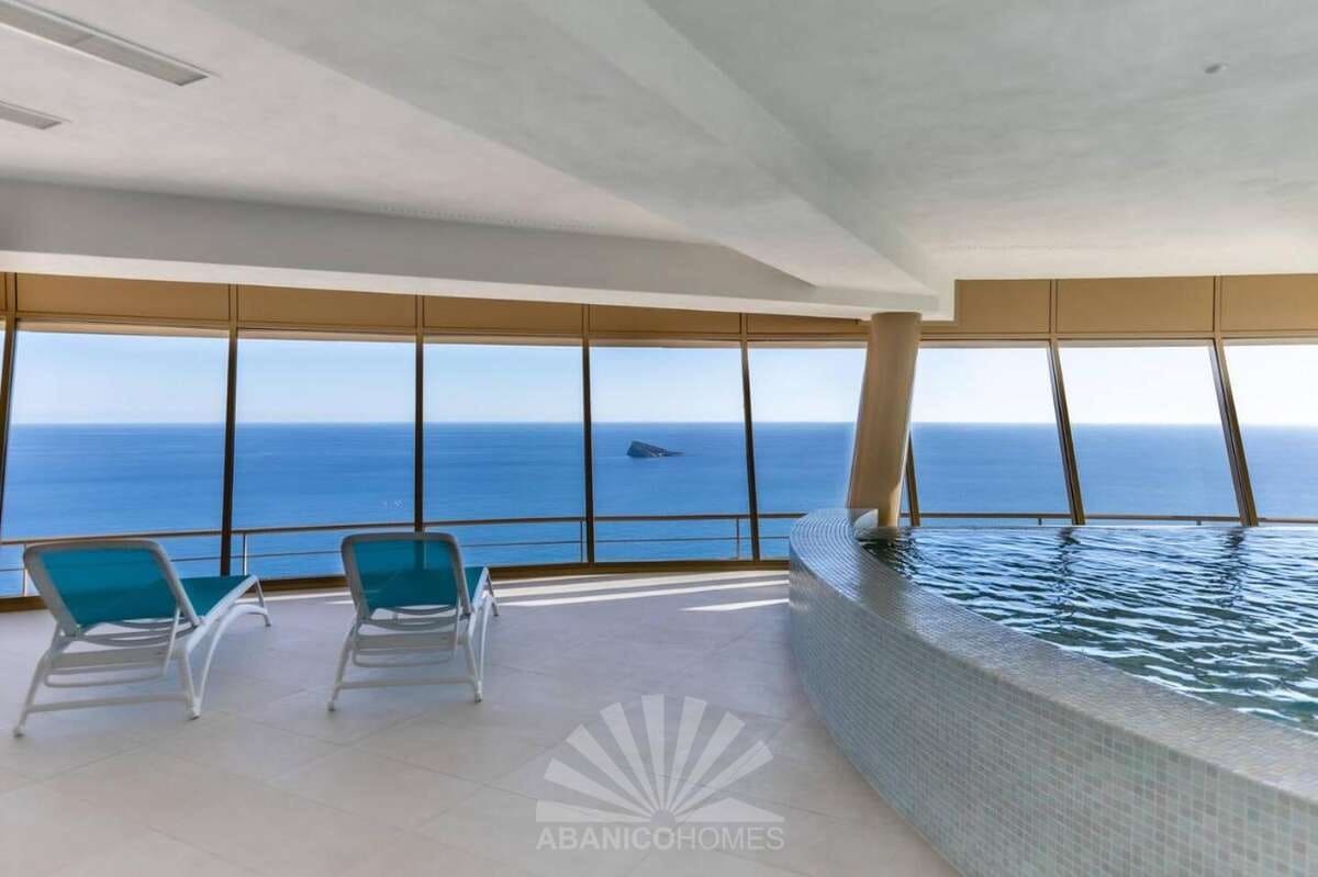 2 soveværelse Lejlighed til salg i Benidorm med swimmingpool garage - € 438.900 (Ref: 8688869)