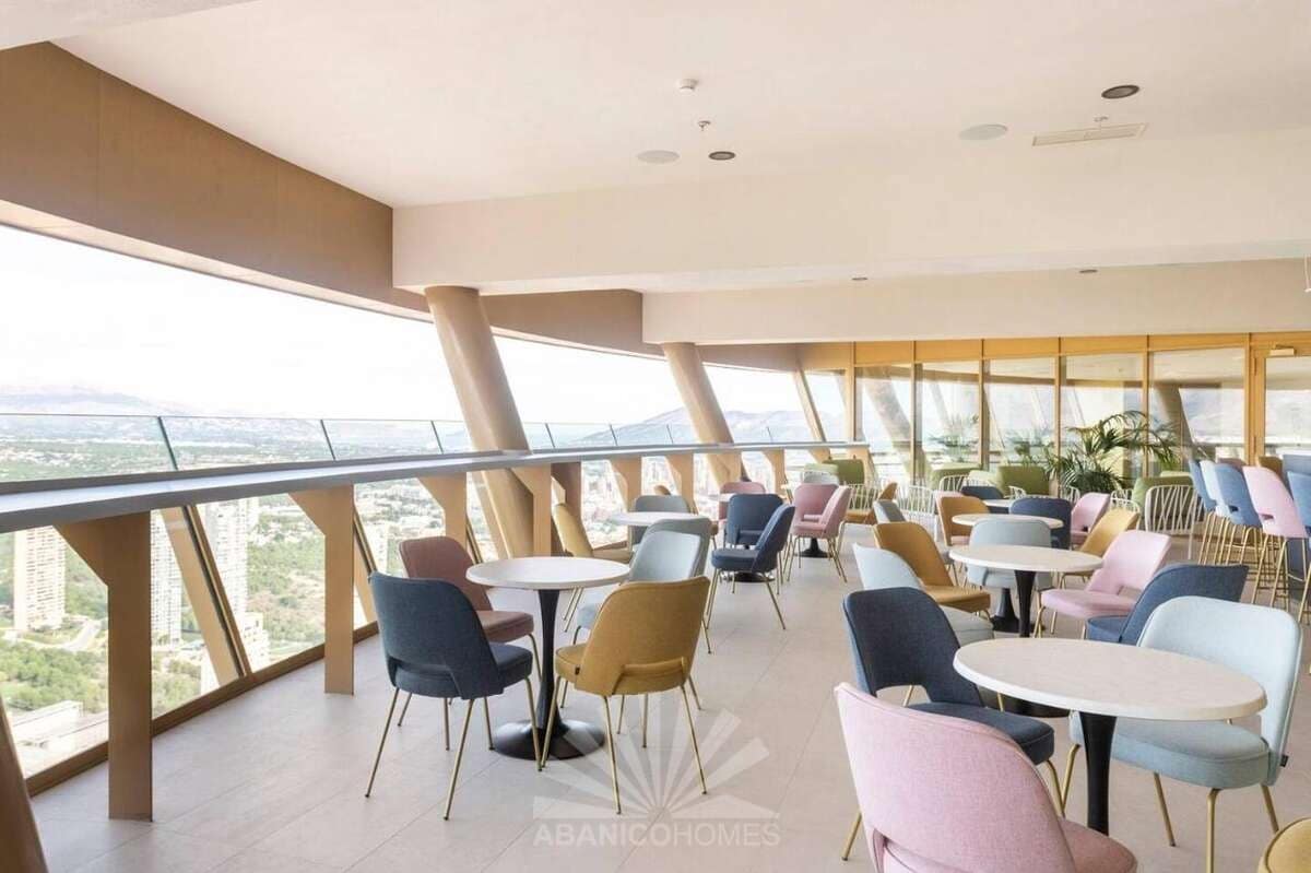 2 soveværelse Lejlighed til salg i Benidorm med swimmingpool garage - € 438.900 (Ref: 8688869)