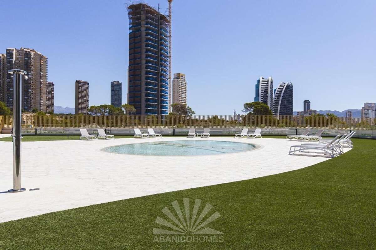 2 soveværelse Lejlighed til salg i Benidorm med swimmingpool garage - € 438.900 (Ref: 8688869)