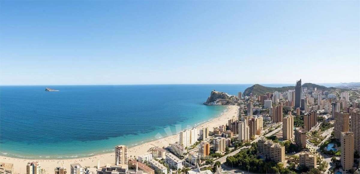 2 soveværelse Lejlighed til salg i Benidorm med swimmingpool garage - € 438.900 (Ref: 8688869)