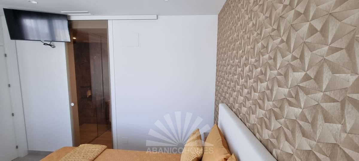 3 soveværelse Byhus til leje i Finestrat med swimmingpool garage - € 3.000 (Ref: 8746401)