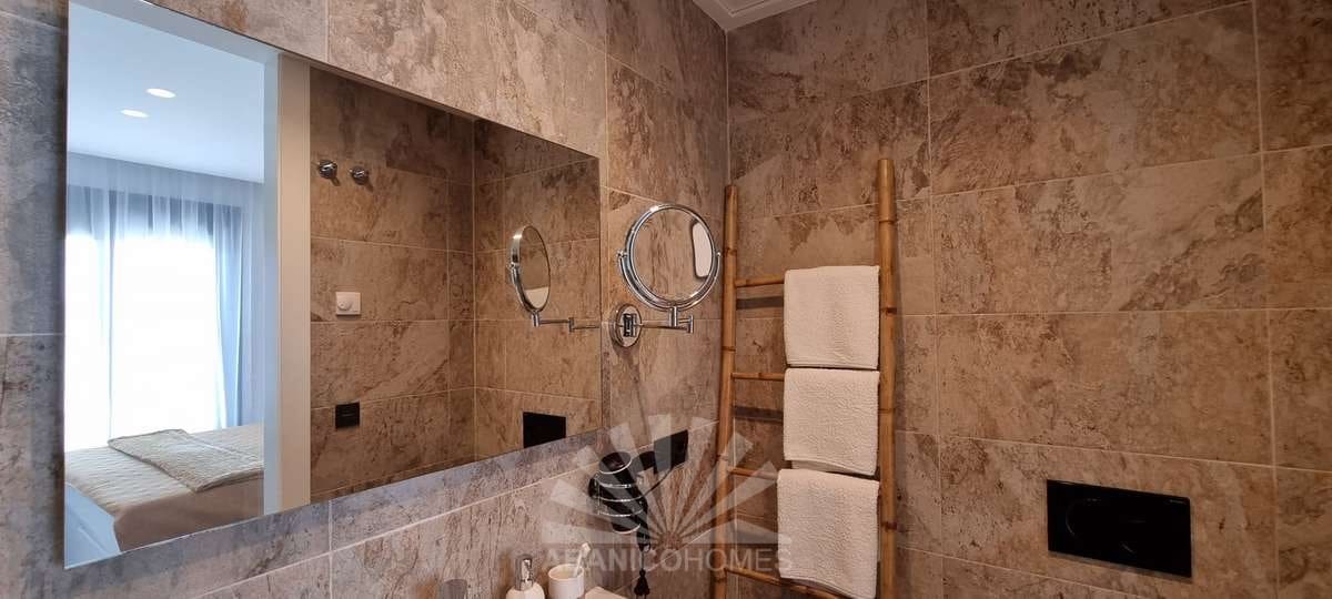 3 soveværelse Byhus til leje i Finestrat med swimmingpool garage - € 3.000 (Ref: 8746401)