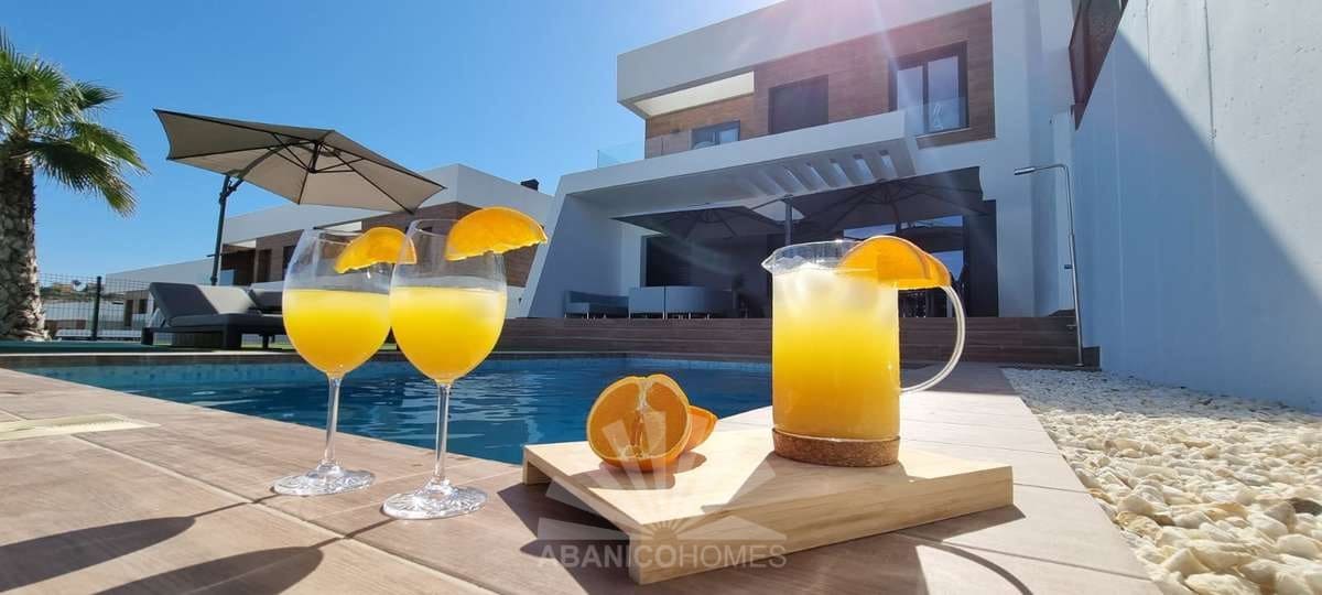 3 soveværelse Byhus til leje i Finestrat med swimmingpool garage - € 3.000 (Ref: 8746401)