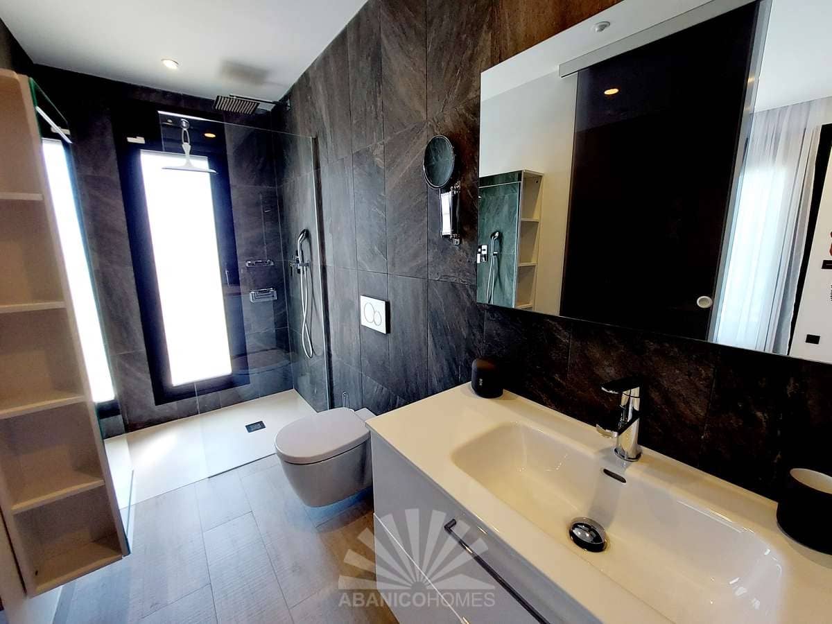 3 soveværelse Byhus til leje i Finestrat med swimmingpool garage - € 3.000 (Ref: 8746401)